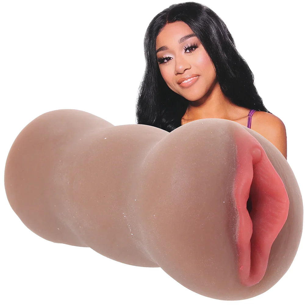 Amari Gold Pussy Stroker – Edmonton – packaging view