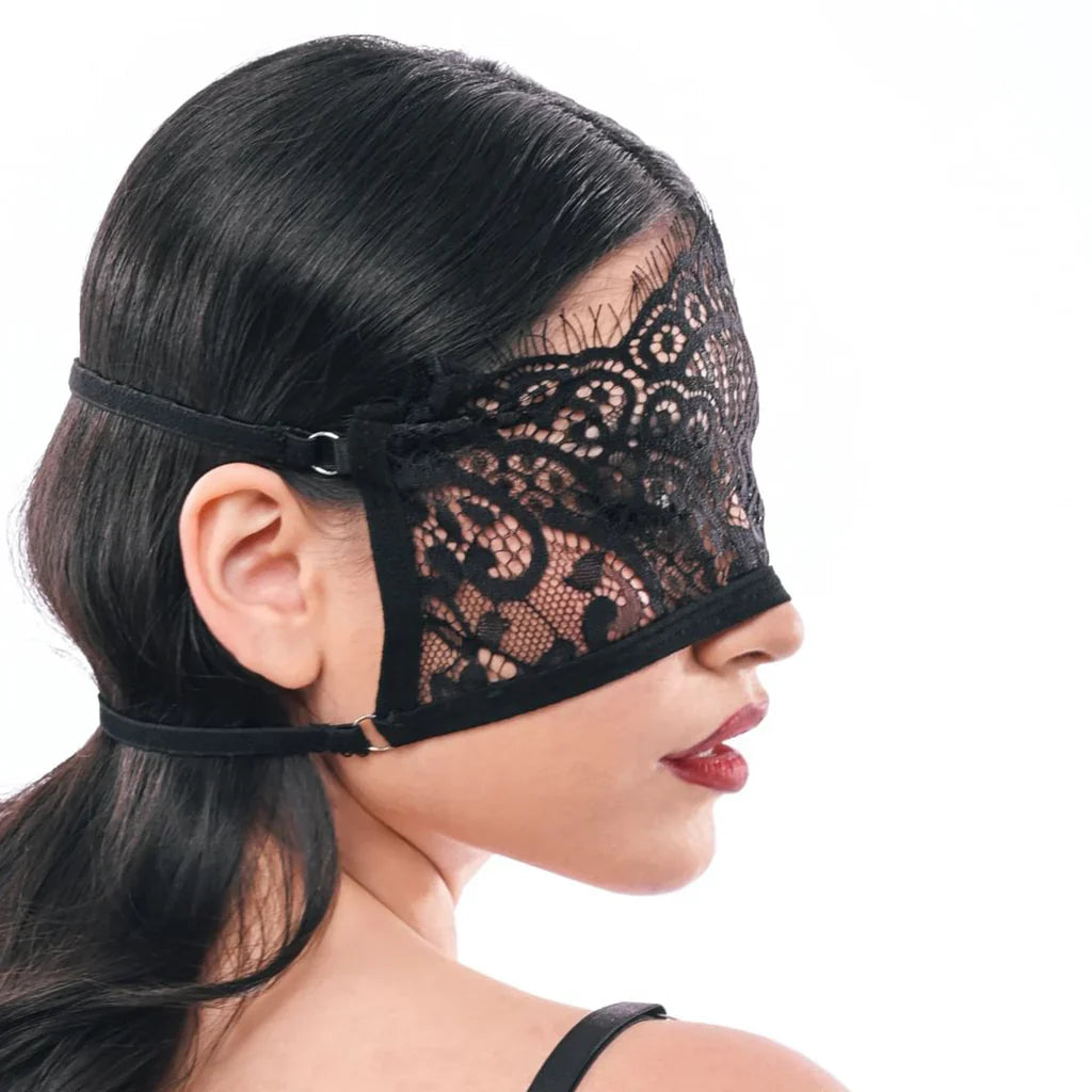 S&M Veiled Vision Lace Blindfold – Edmonton – packaging view