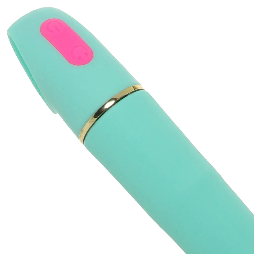Aria Flirty AF 2.0 RumboTech Vibe – Edmonton adult store – close-up view
