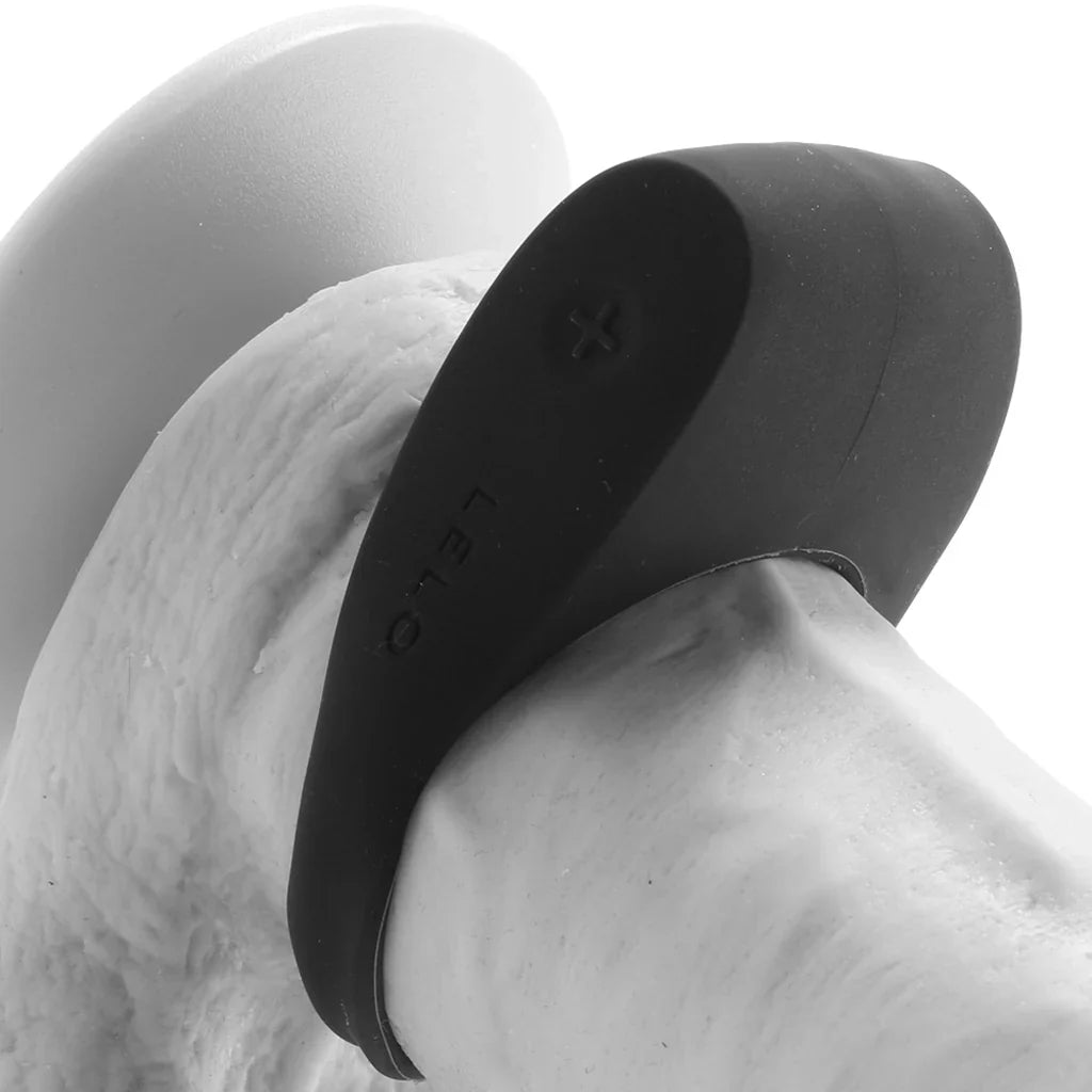 TOR 2 Vibrating Couples Ring in Black – Edmonton adult boutique – features