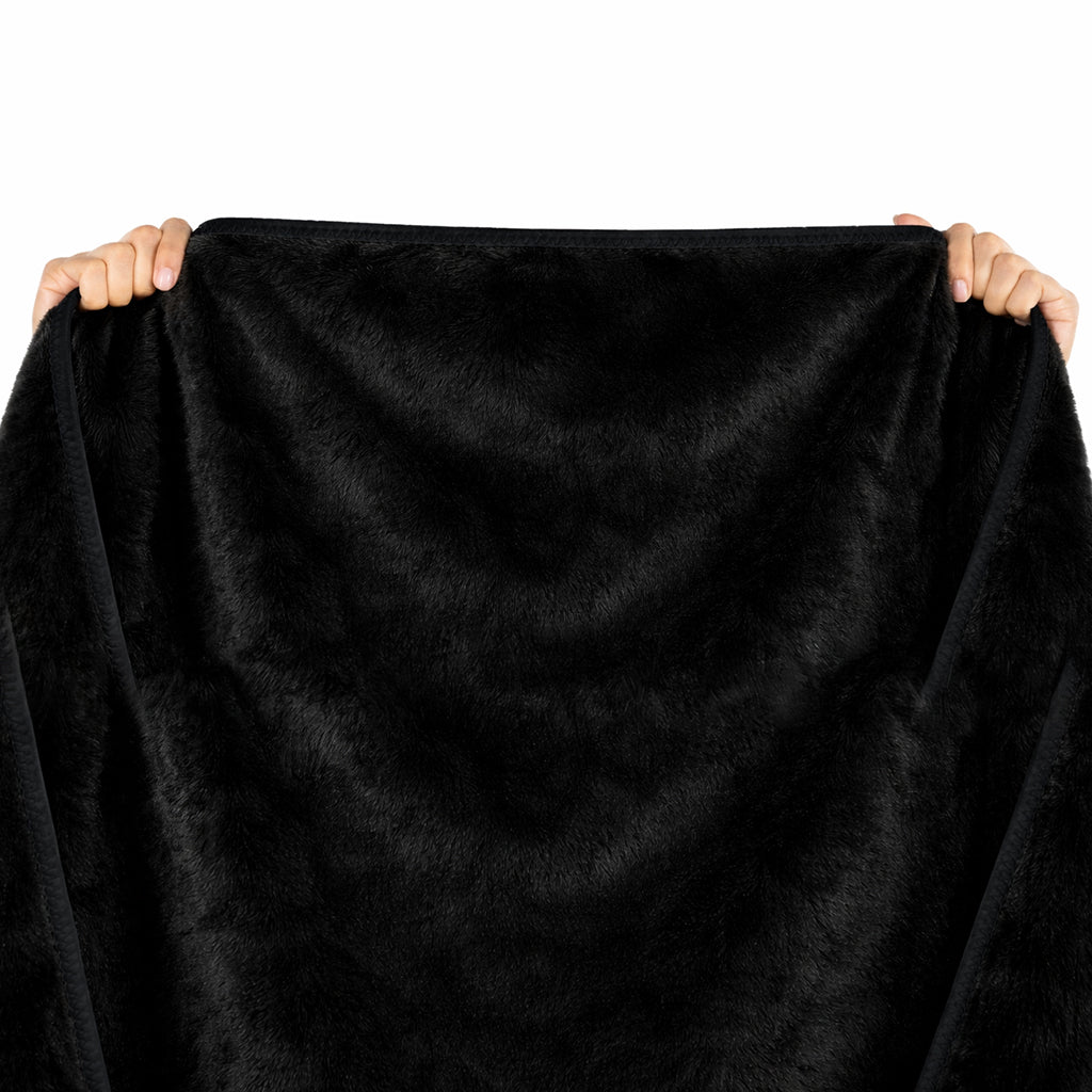 Fascinator Queen Faux Fur Throw in Black — image 4